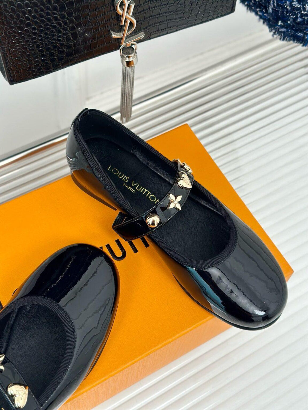 Louis Vuitton Romy Düz Balerin - Glimmer of Luxury