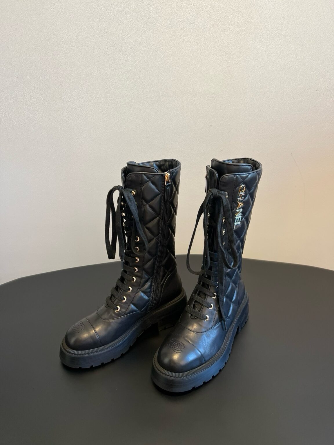 Chanel S24 Uzun Botlar - Glimmer of Luxury