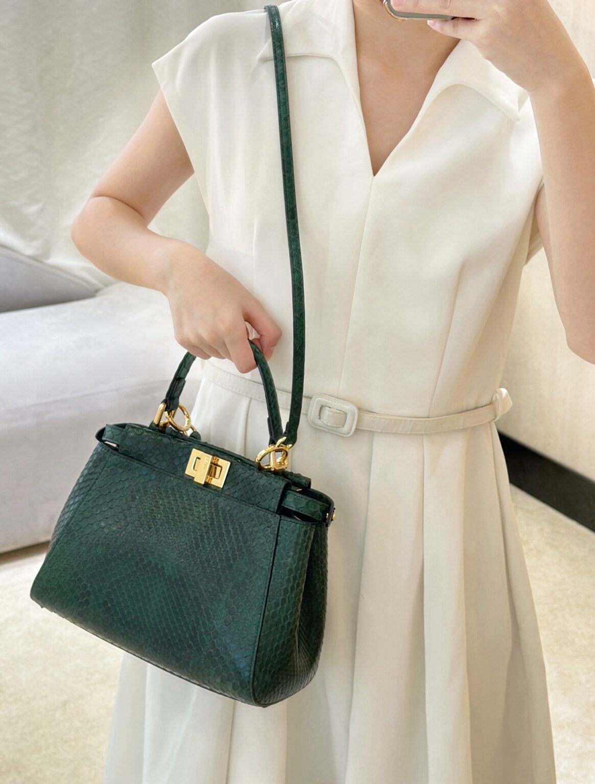 Fendi Peekaboo Mini Siyah Piton Deri Çanta - Glimmer of Luxury