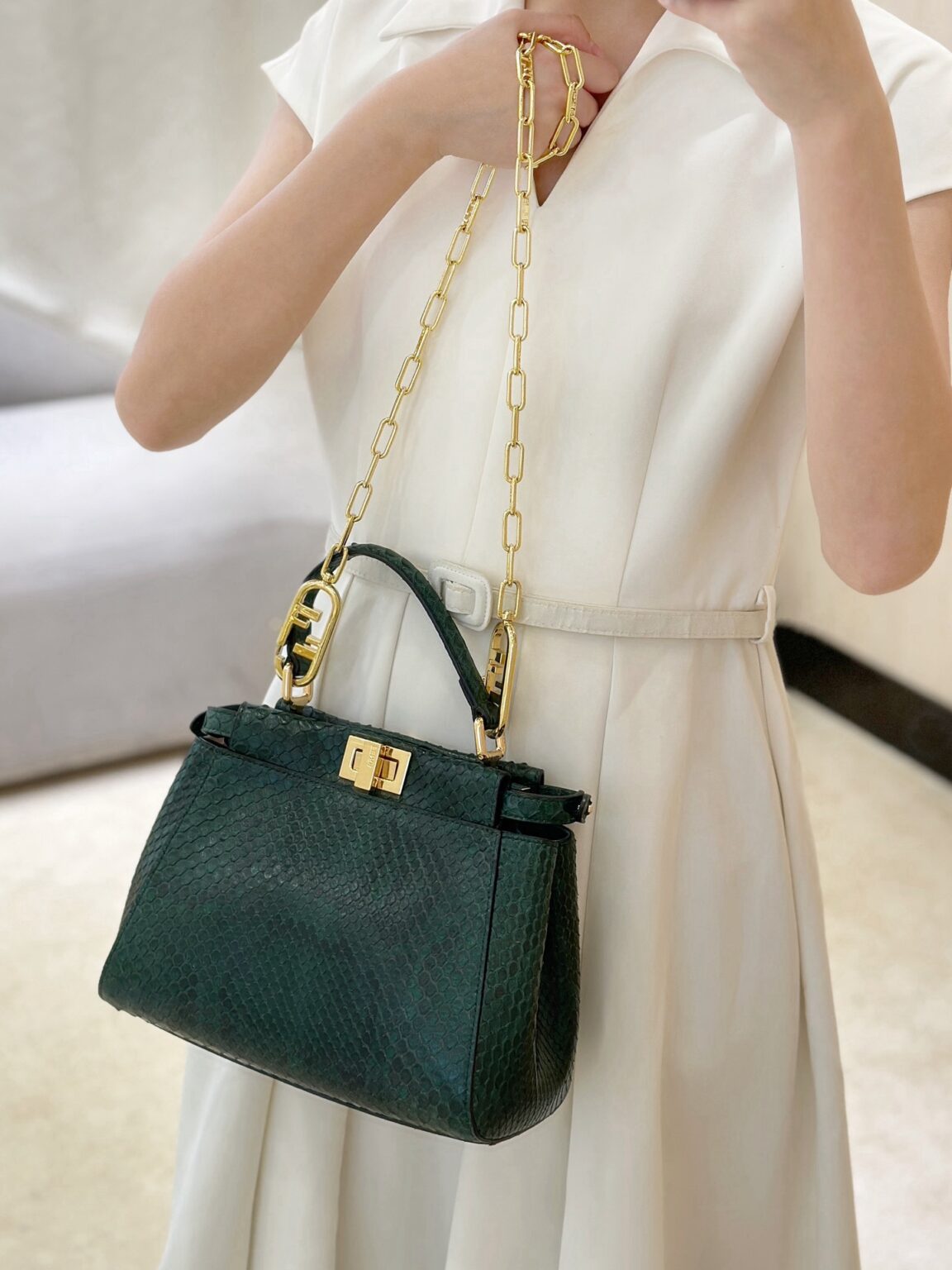 Fendi Peekaboo Mini Siyah Piton Deri Çanta - Glimmer of Luxury