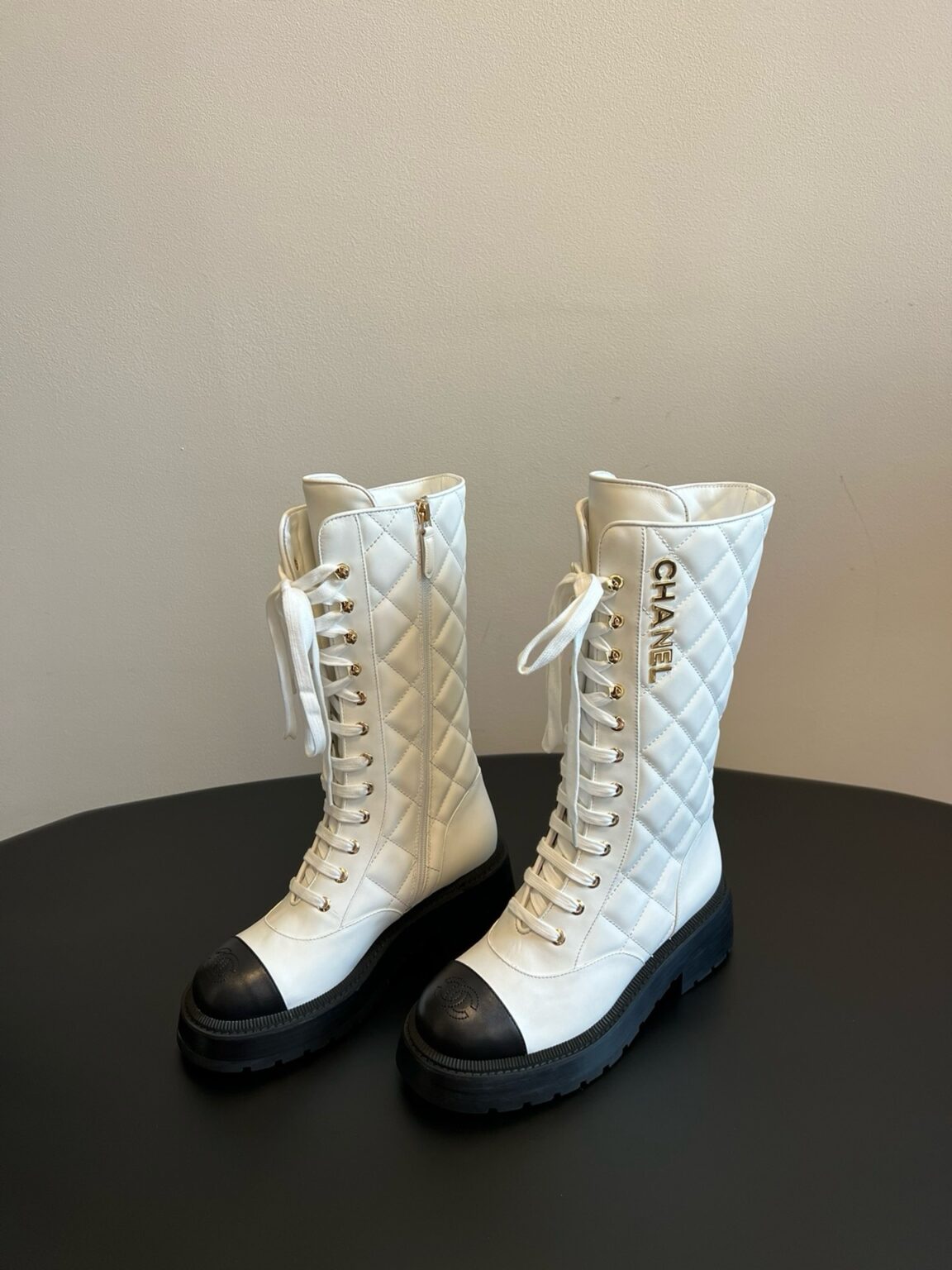 Chanel S24 Uzun Botlar - Glimmer of Luxury