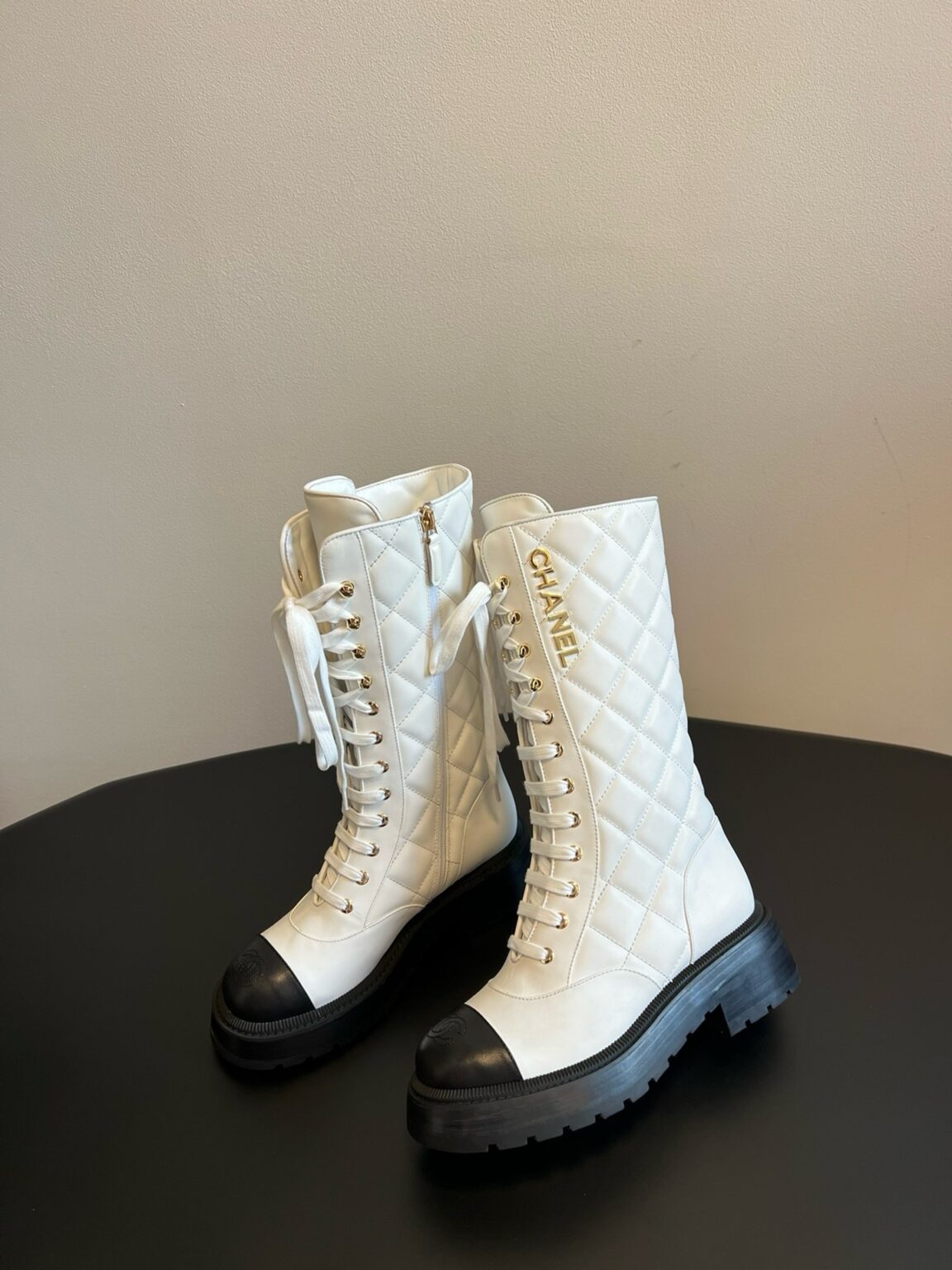 Chanel S24 Uzun Botlar - Glimmer of Luxury