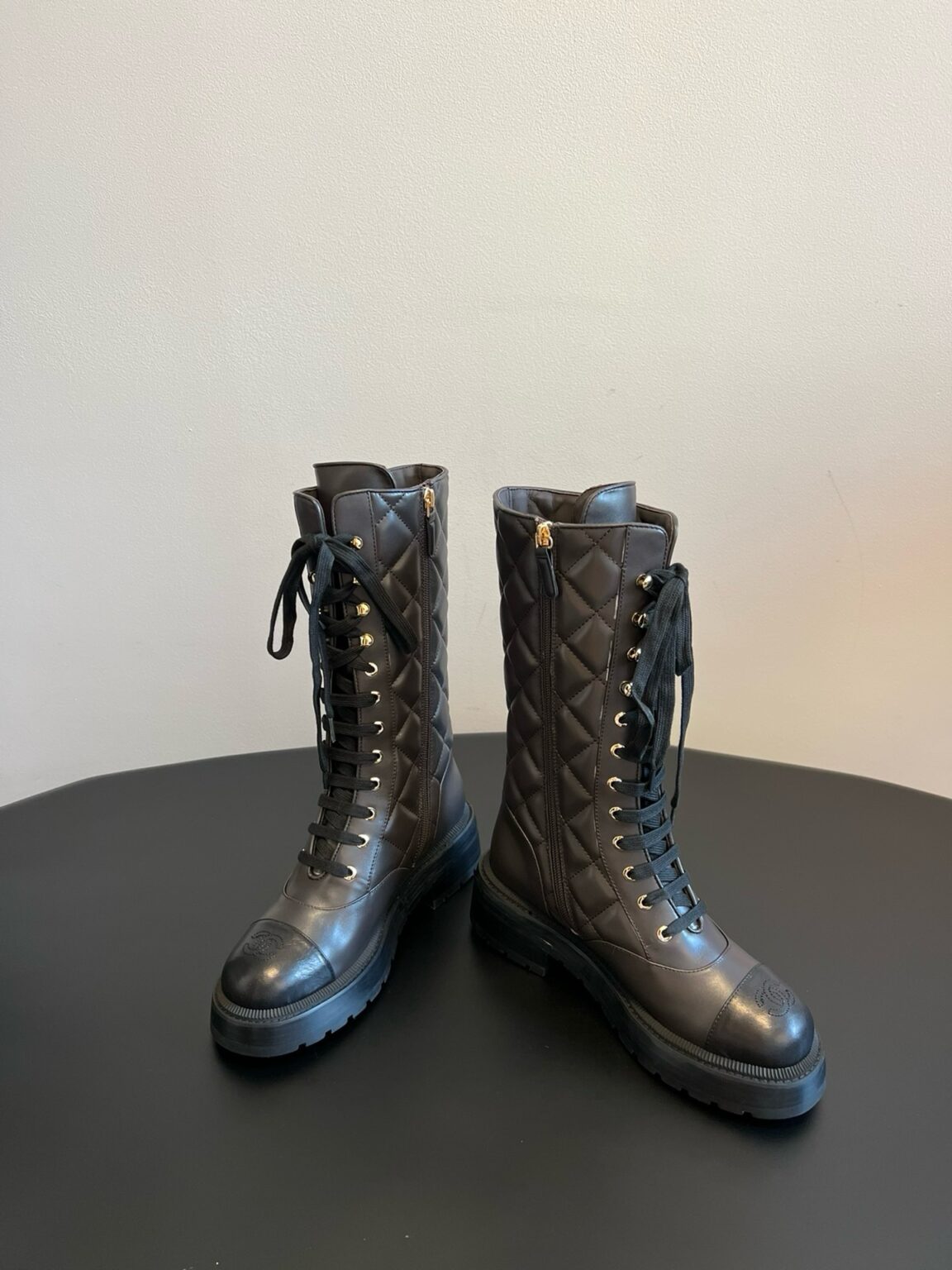 Chanel S24 Uzun Botlar - Glimmer of Luxury