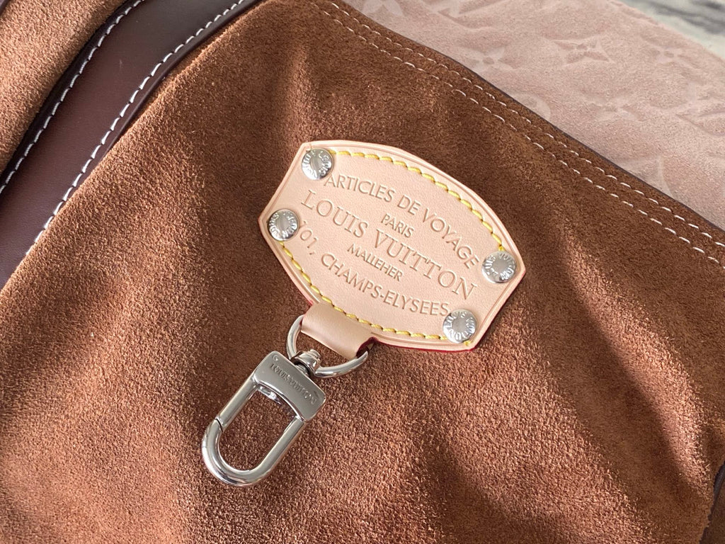 LV Keepall Bandoulière 50 – M26127 Design