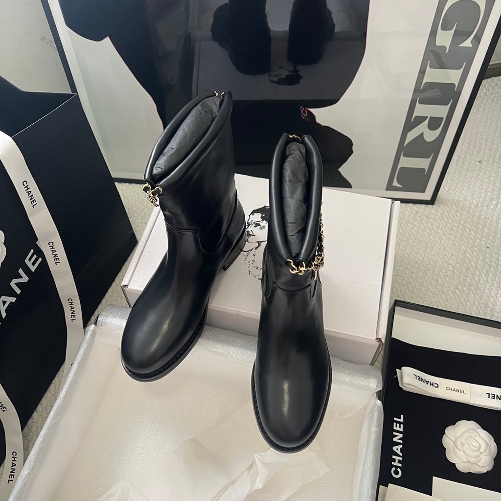 Chanel – Fall/Winter 2026 Ankle Boots with Back Zipper