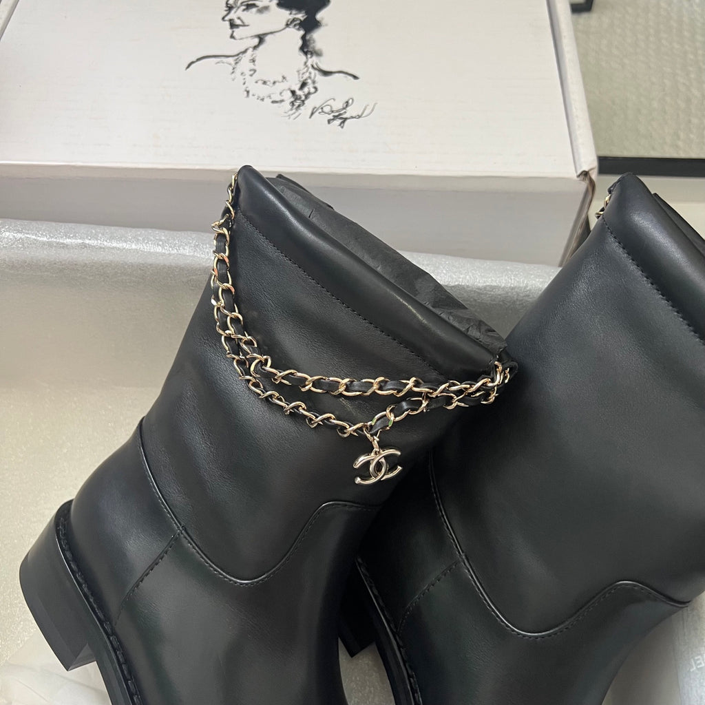 Chanel – Fall/Winter 2026 Ankle Boots with Back Zipper