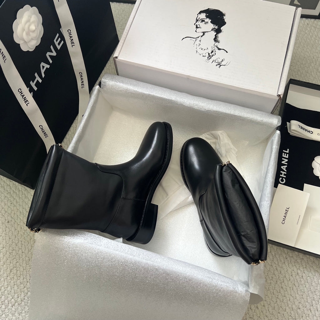 Chanel – Fall/Winter 2026 Ankle Boots with Back Zipper