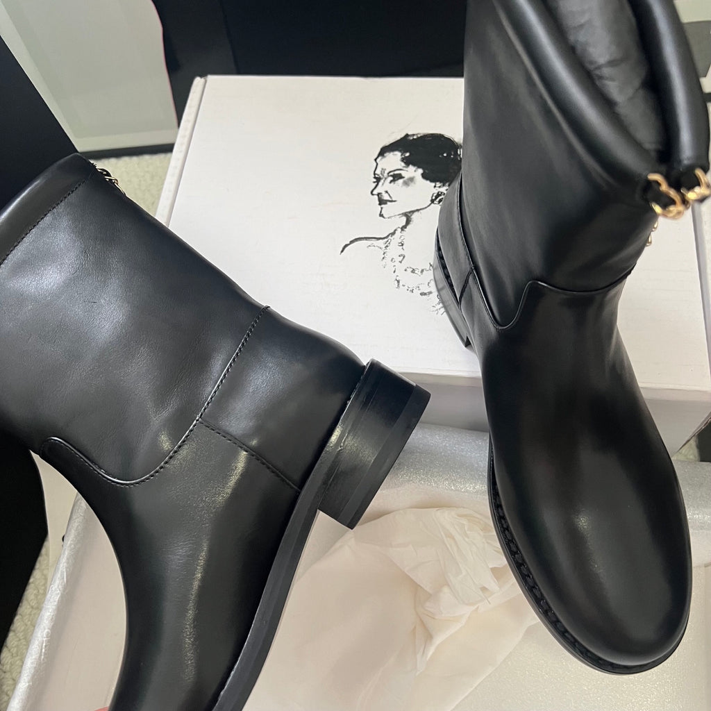 Chanel – Fall/Winter 2026 Ankle Boots with Back Zipper