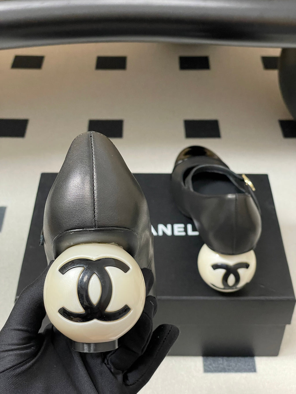 Chanel 2025 FW Büyük İncili Mary Jane Topuklu Ayakkabı