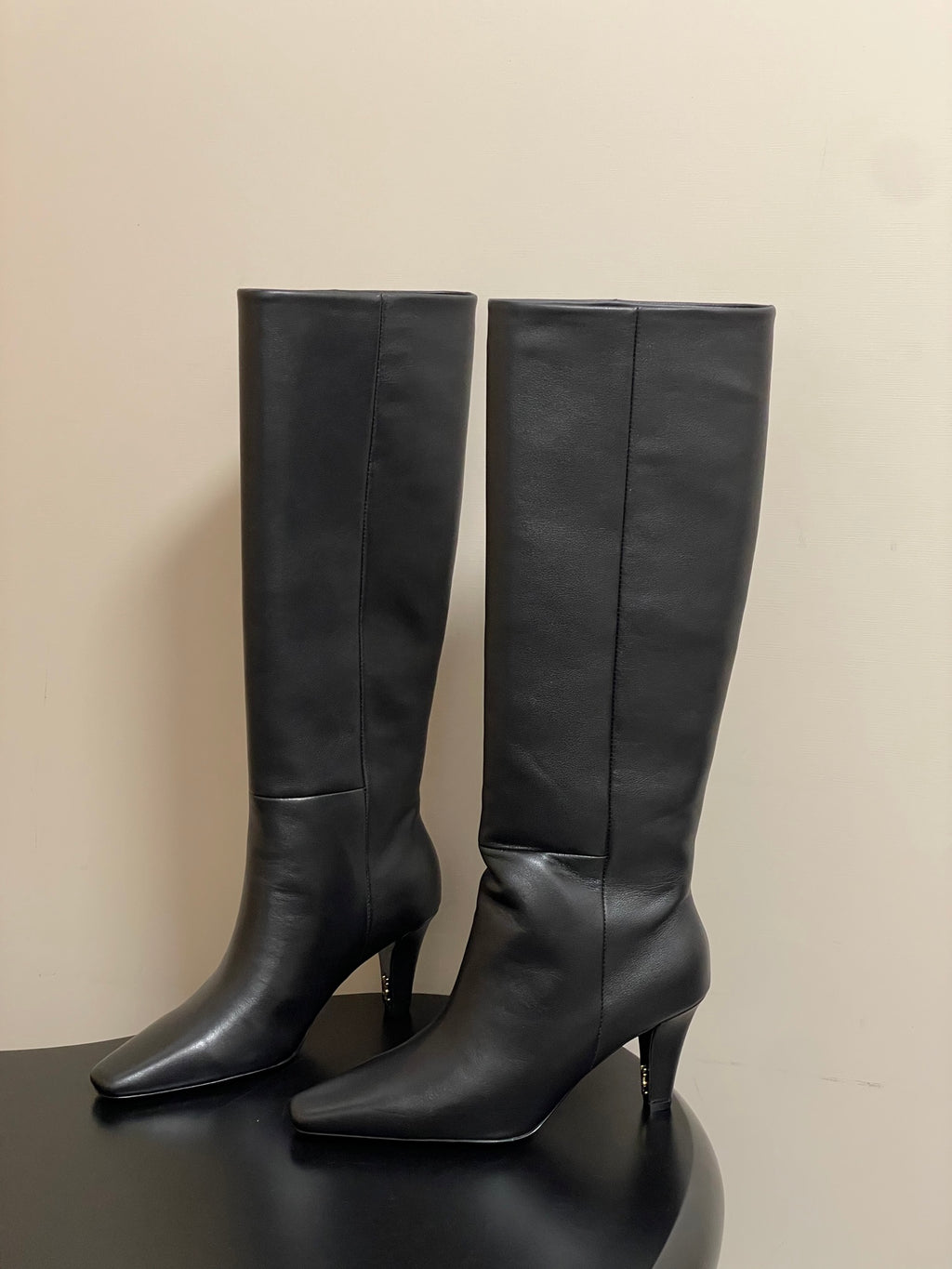 Saint Laurent FW26 Long Boots – Pointed Toe, High Heel (8 cm)