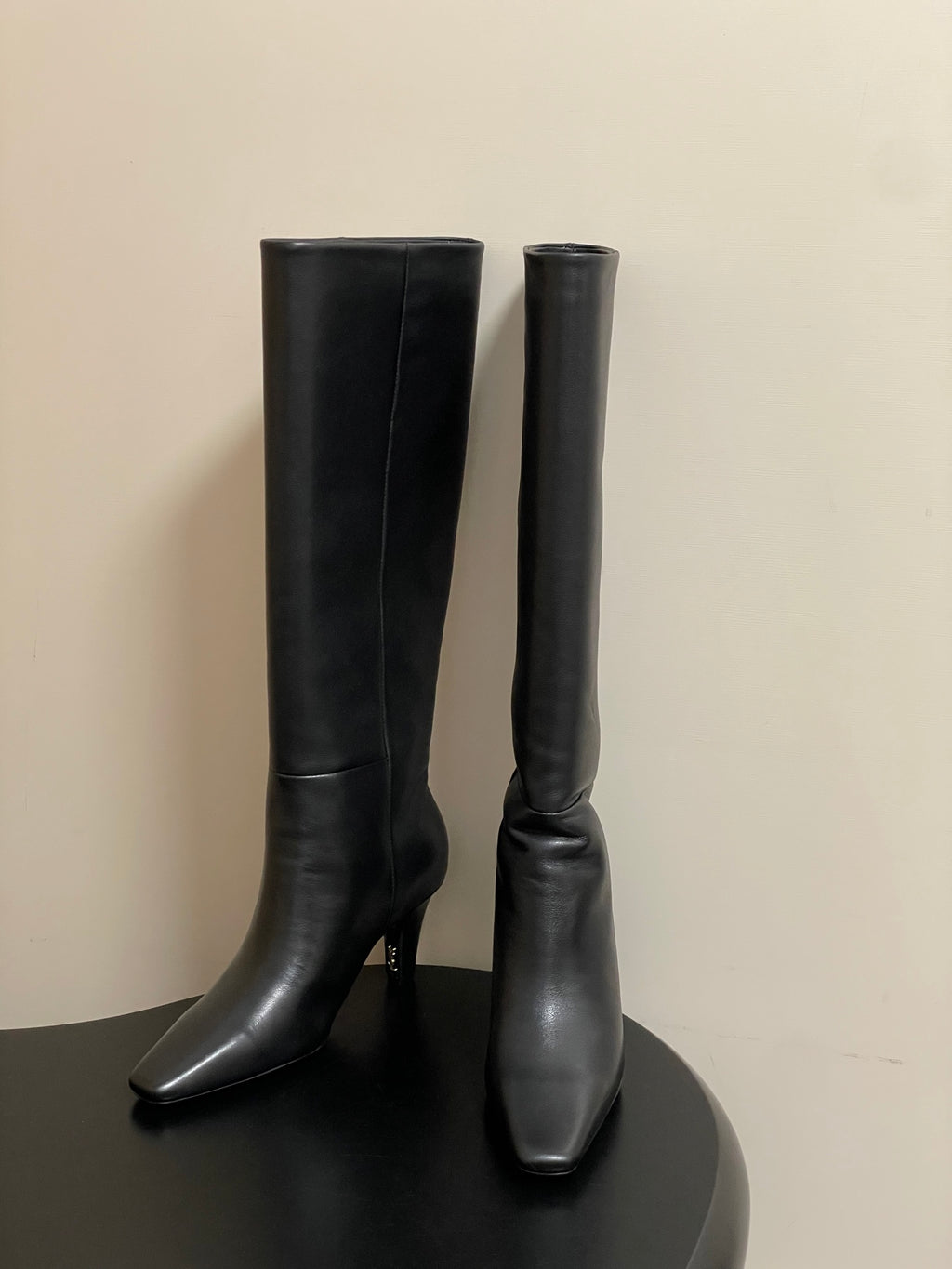 Saint Laurent FW26 Long Boots – Pointed Toe, High Heel (8 cm)