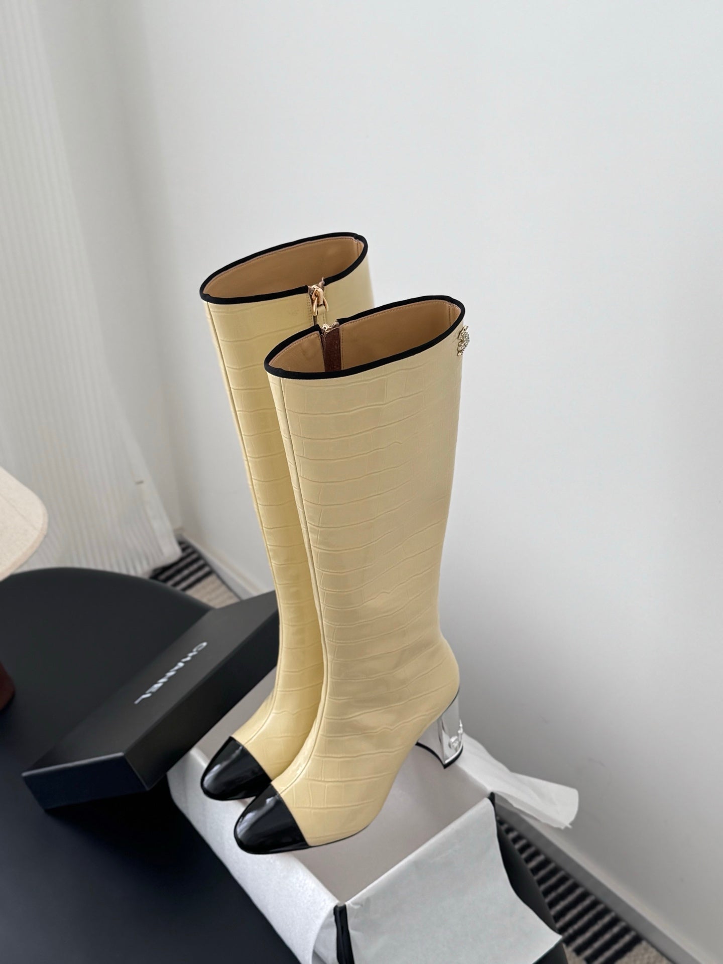 Chanel 26A Métiers d’Art Uzun Çizmeler