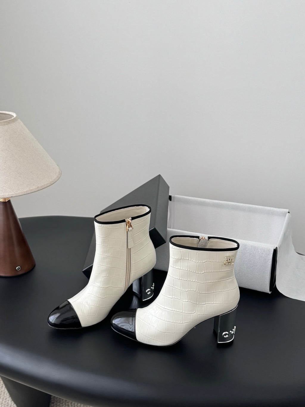 Chanel 26A Métiers d'Art Ankle Boots – New Season