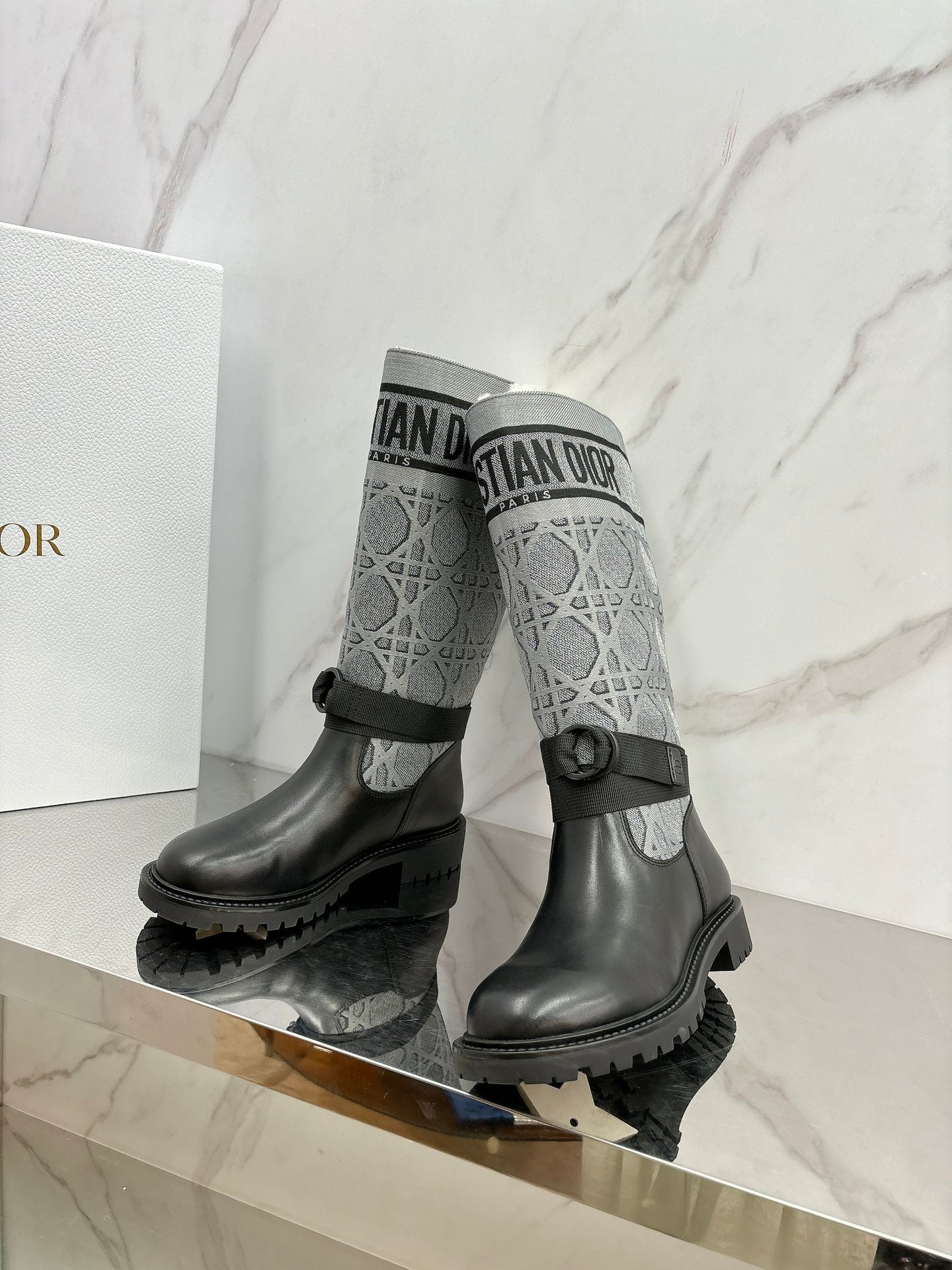 Dior 2025 Sonbahar/Kış Koleksiyonu – Martin Bot