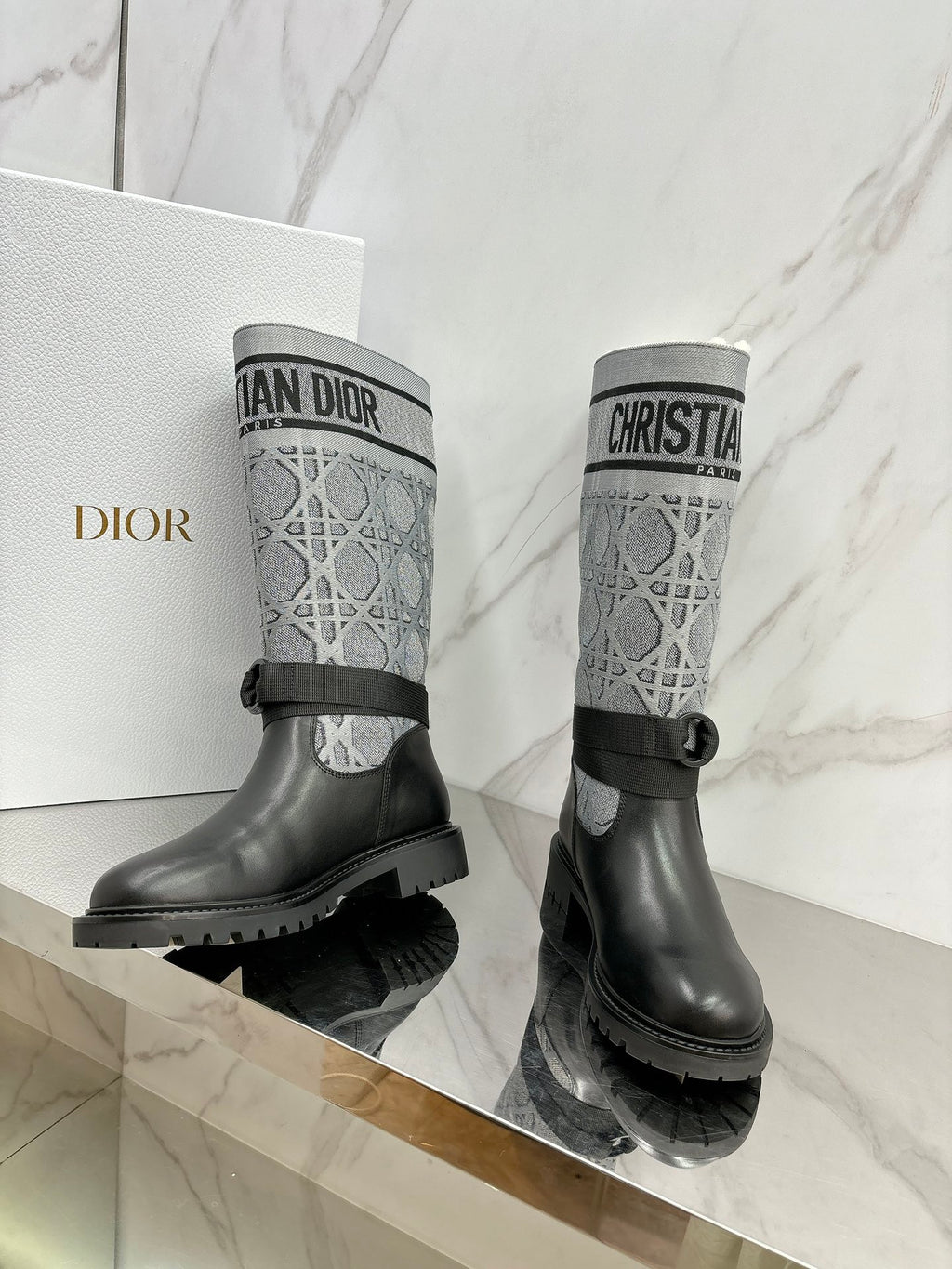 Dior 2025 Sonbahar/Kış Koleksiyonu – Martin Bot