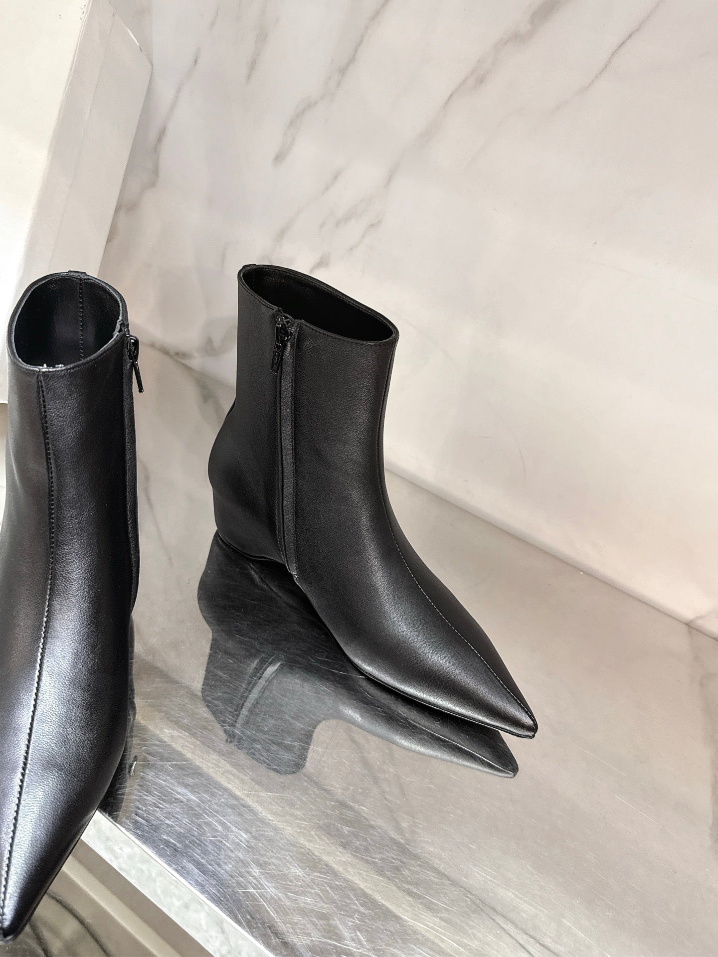 Khaite 2025 Tanrıça Çizme