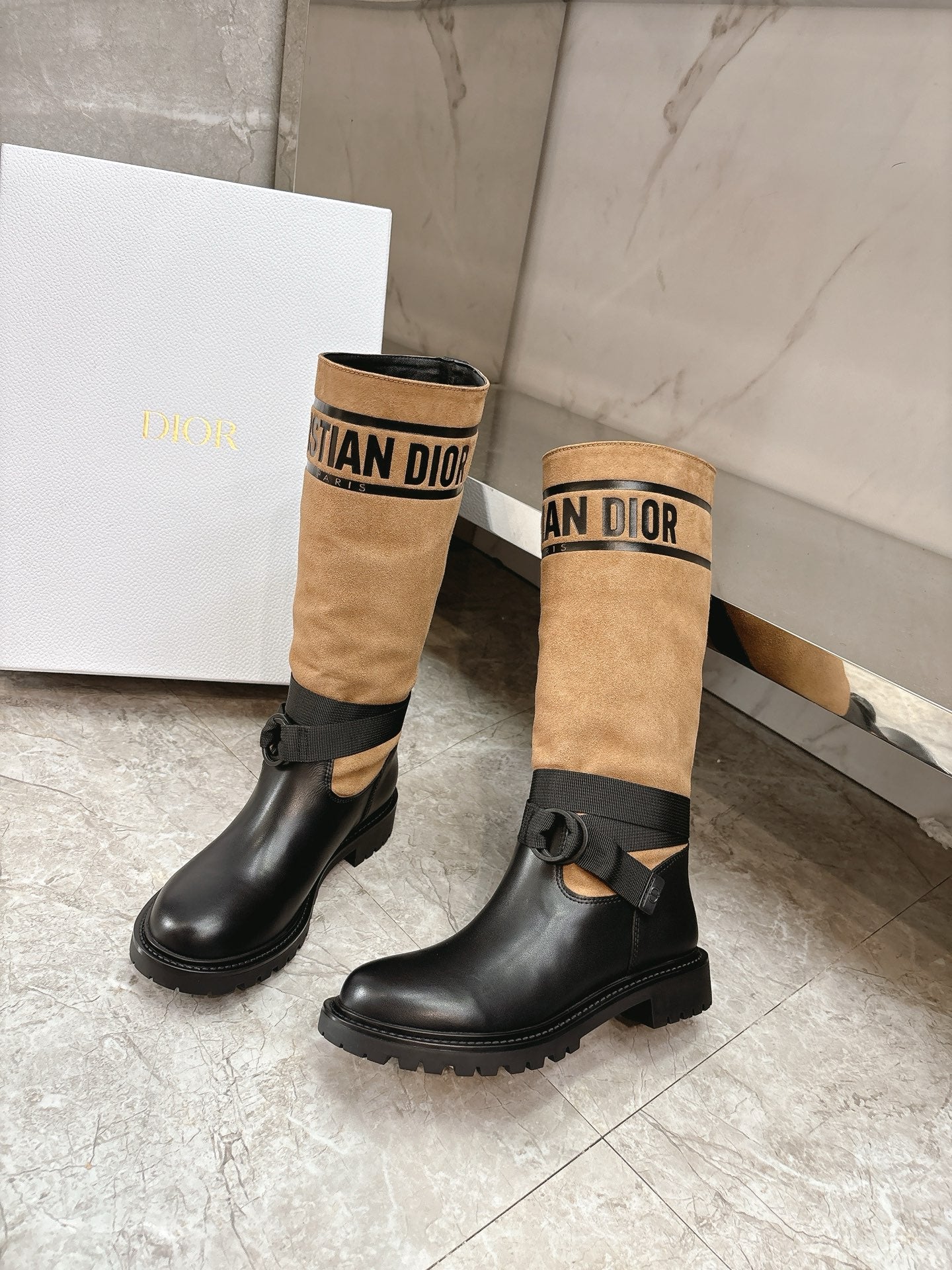 Dior 2025 Sonbahar/Kış Koleksiyonu – Martin Bot