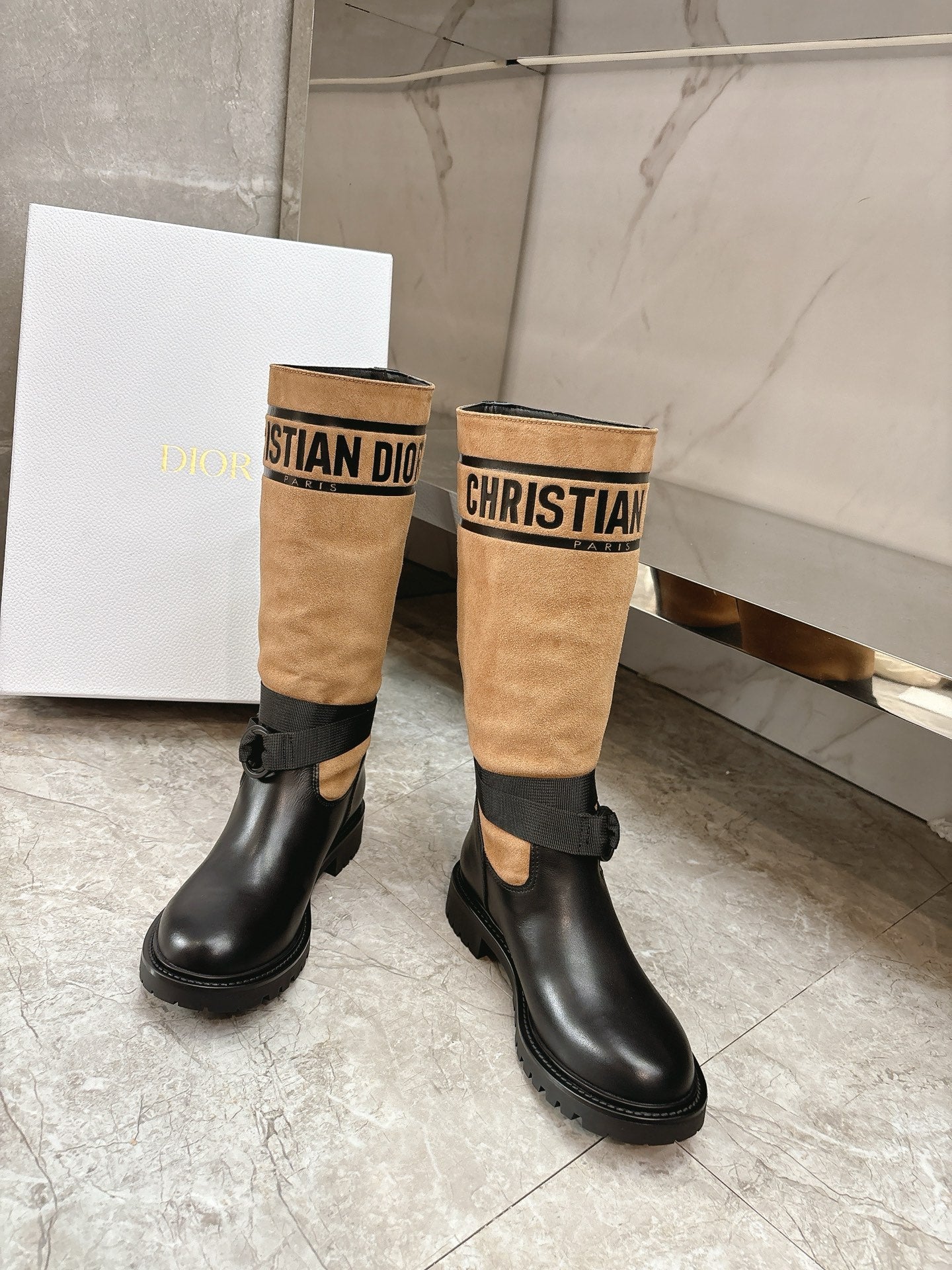 Dior 2025 Sonbahar/Kış Koleksiyonu – Martin Bot