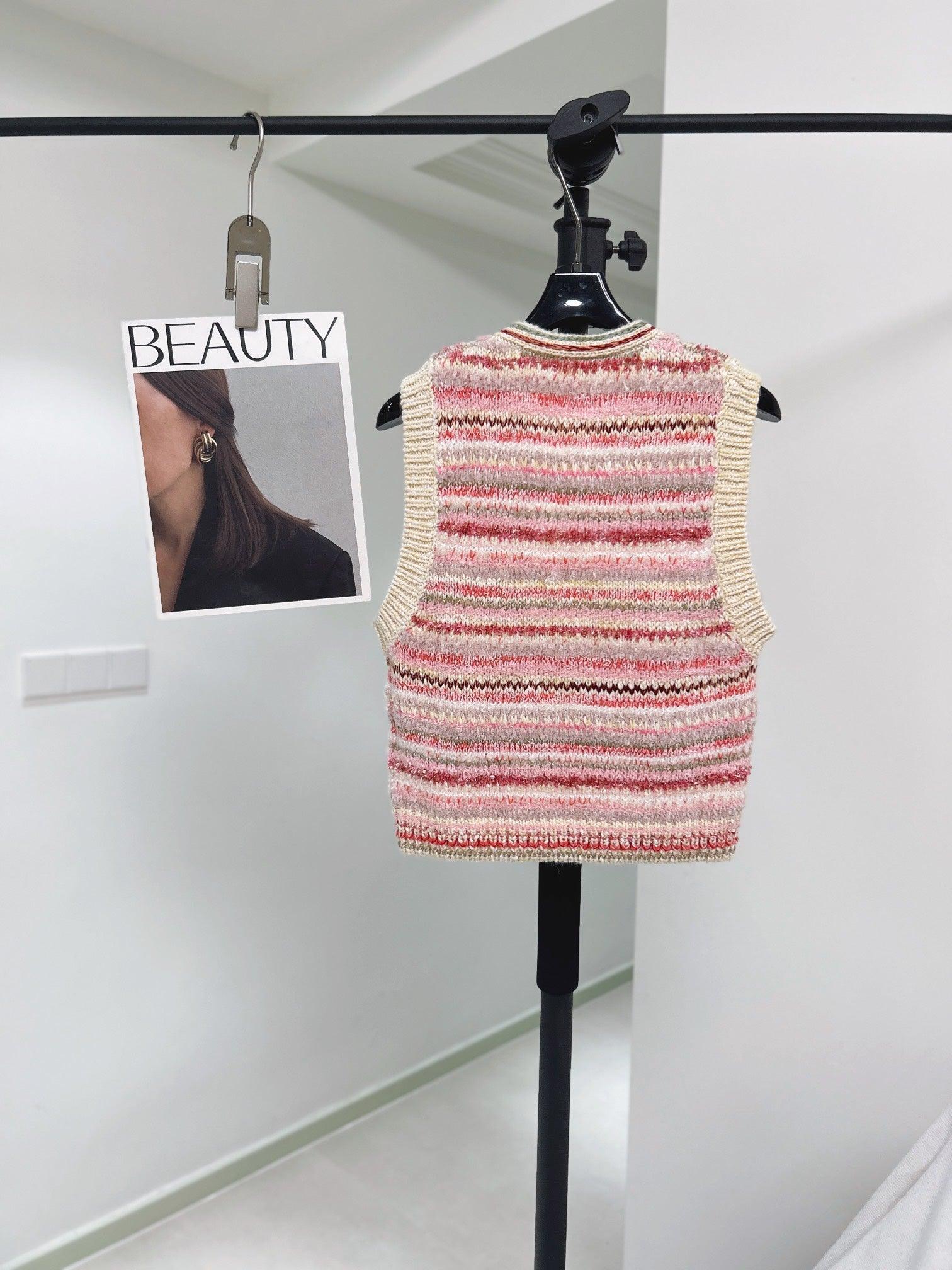 Chanel 2024 Renkli İplikli Çizgili Örgü Yelek - Glimmer of Luxury