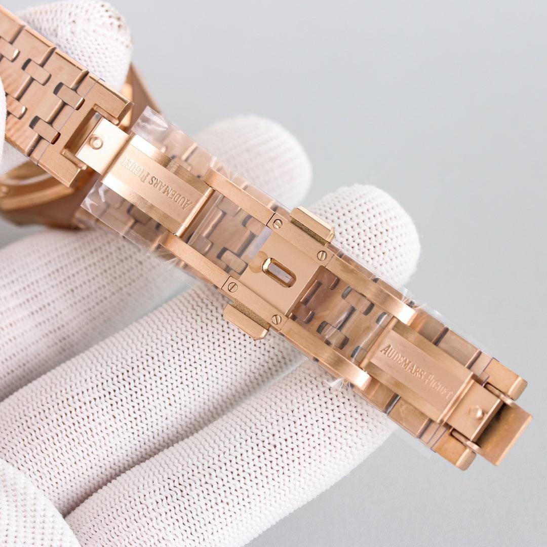 Audemars Piguet Royal Oak serisi 77351 - Glimmer of Luxury