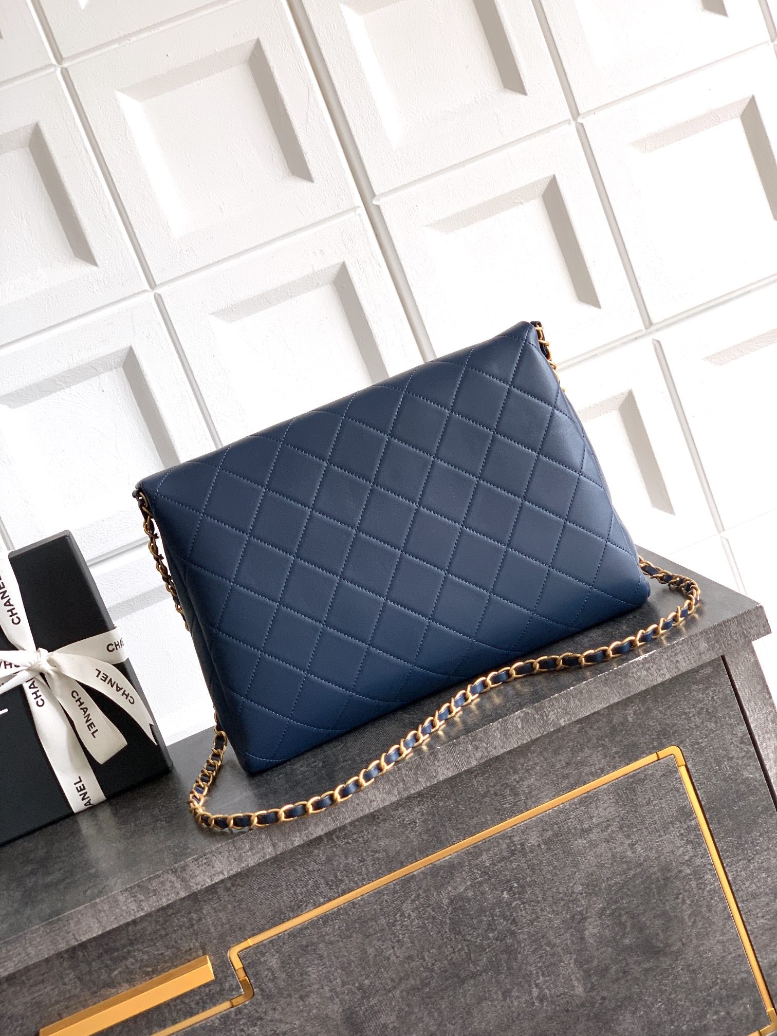 Chanel Heybe Klasik Kapaklı Çanta