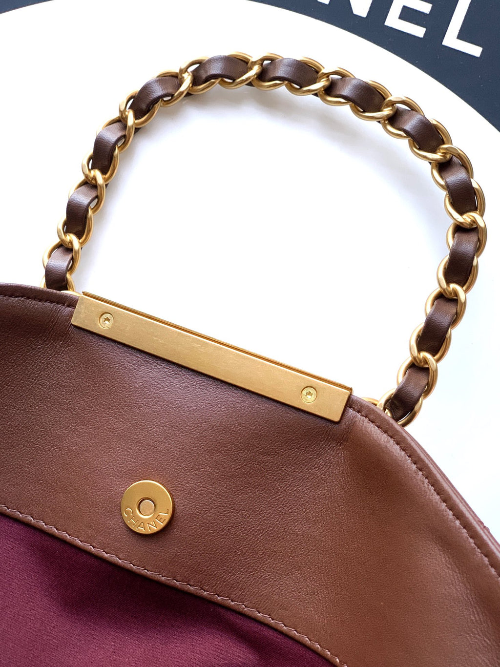 Chanel Heybe Klasik Kapaklı Çanta