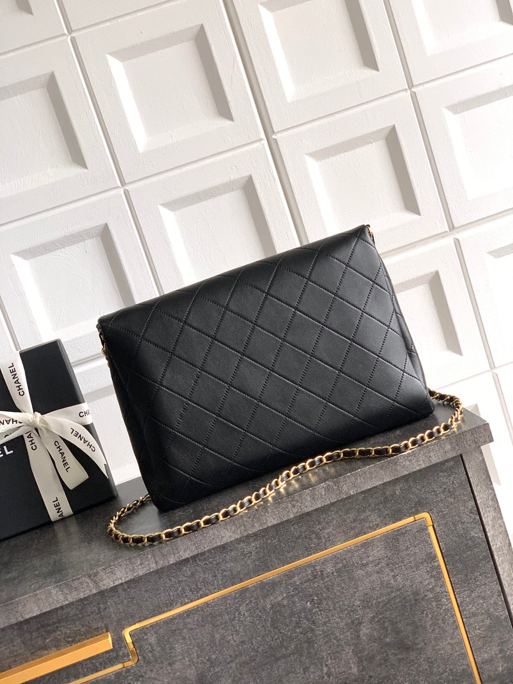 Chanel Heybe Klasik Kapaklı Çanta