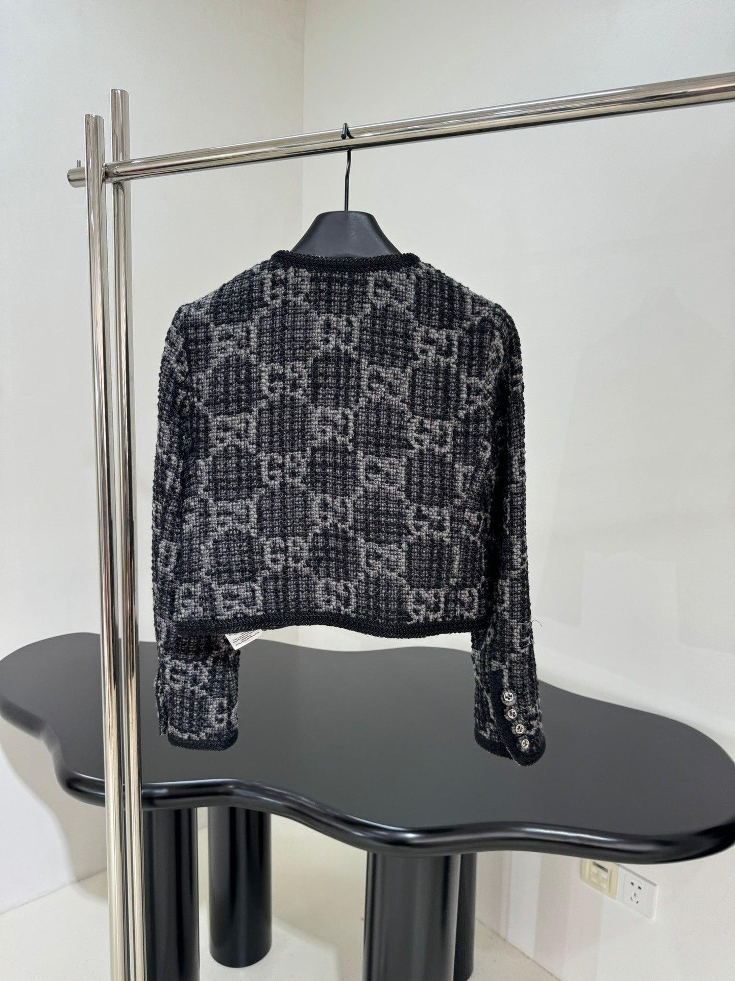 Gucci Ceket ve Etek Takım - Glimmer of Luxury