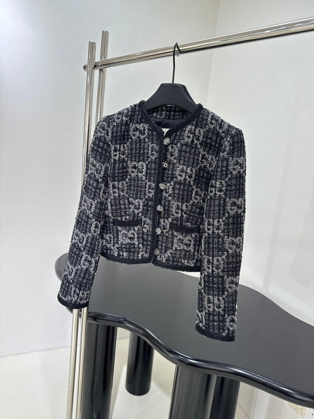 Gucci Ceket ve Etek Takım - Glimmer of Luxury