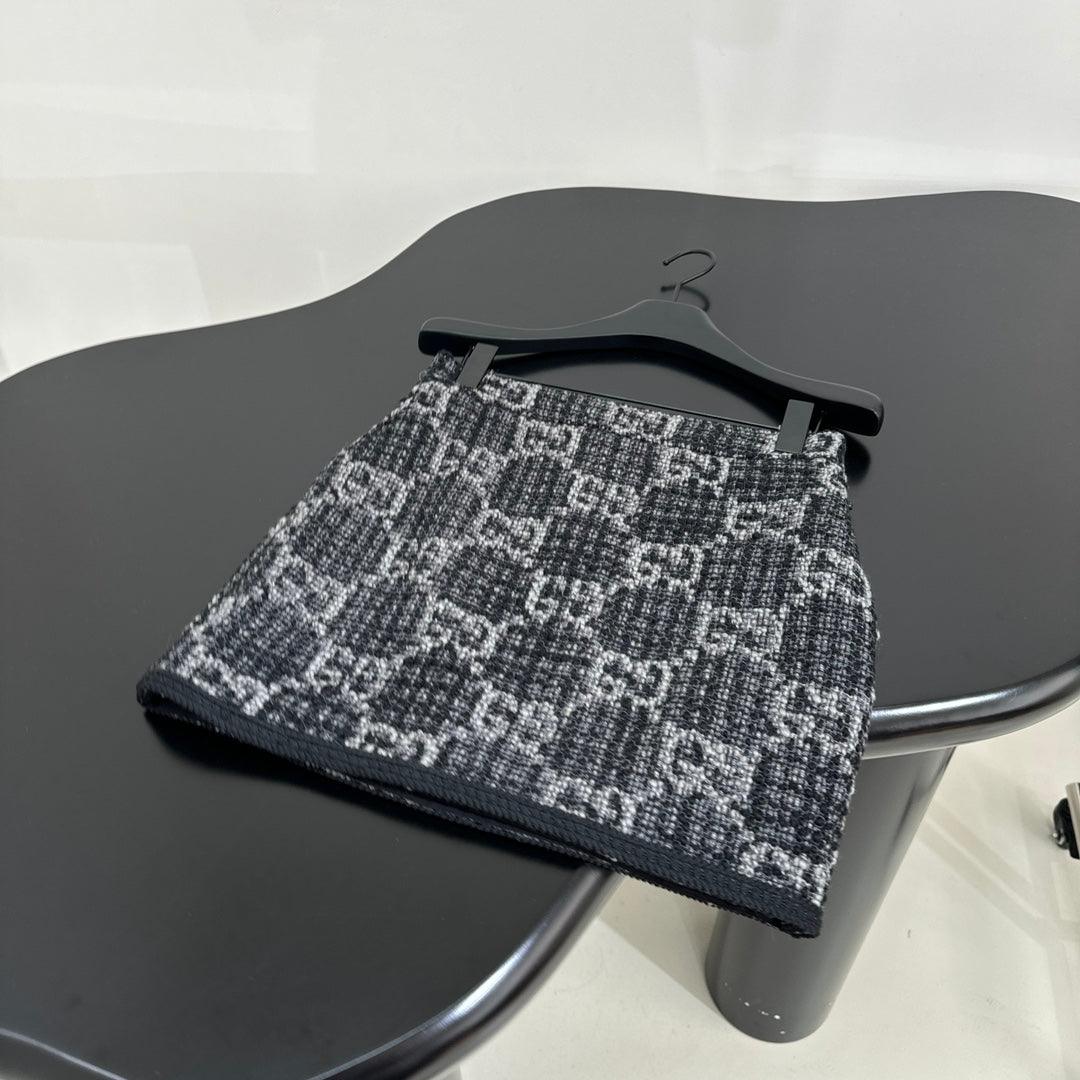 Gucci Ceket ve Etek Takım - Glimmer of Luxury