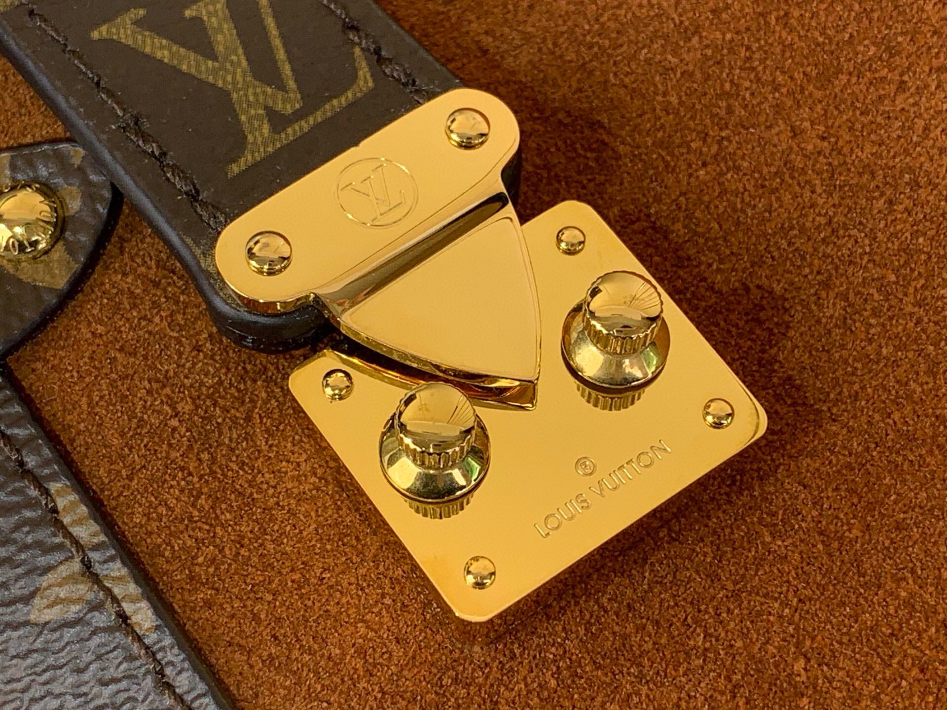 LV Side Trunk Ys Medium Bag