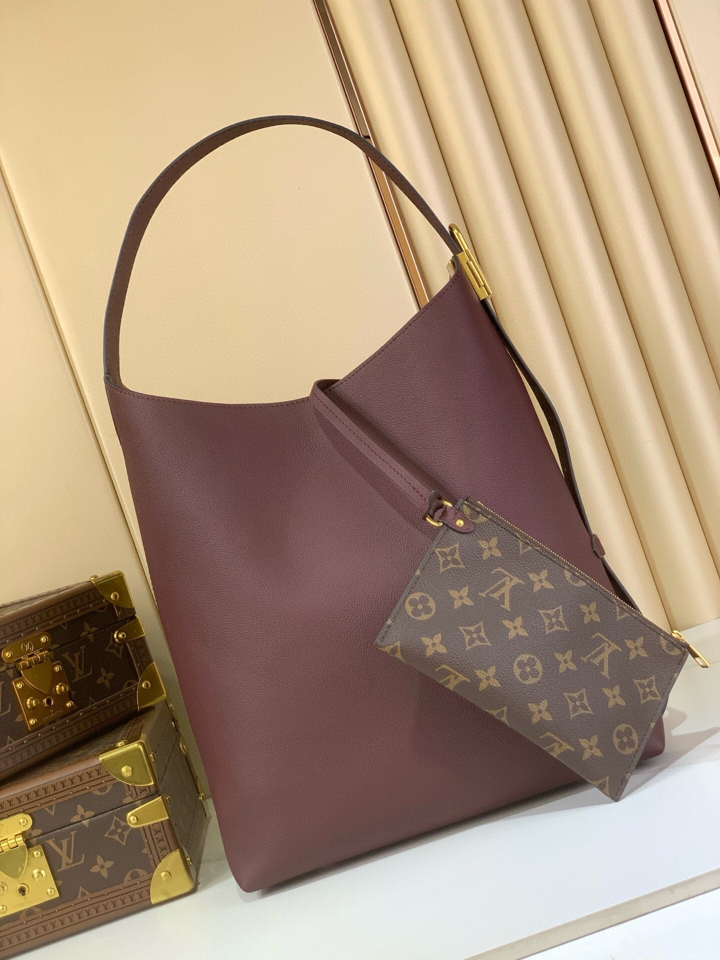 LV Sac Hobo MM – M15209 Bordo