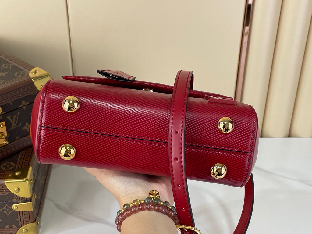 Louis Vuitton Sac Alma BB – M25562 Bordo / Epi Dalga Deri