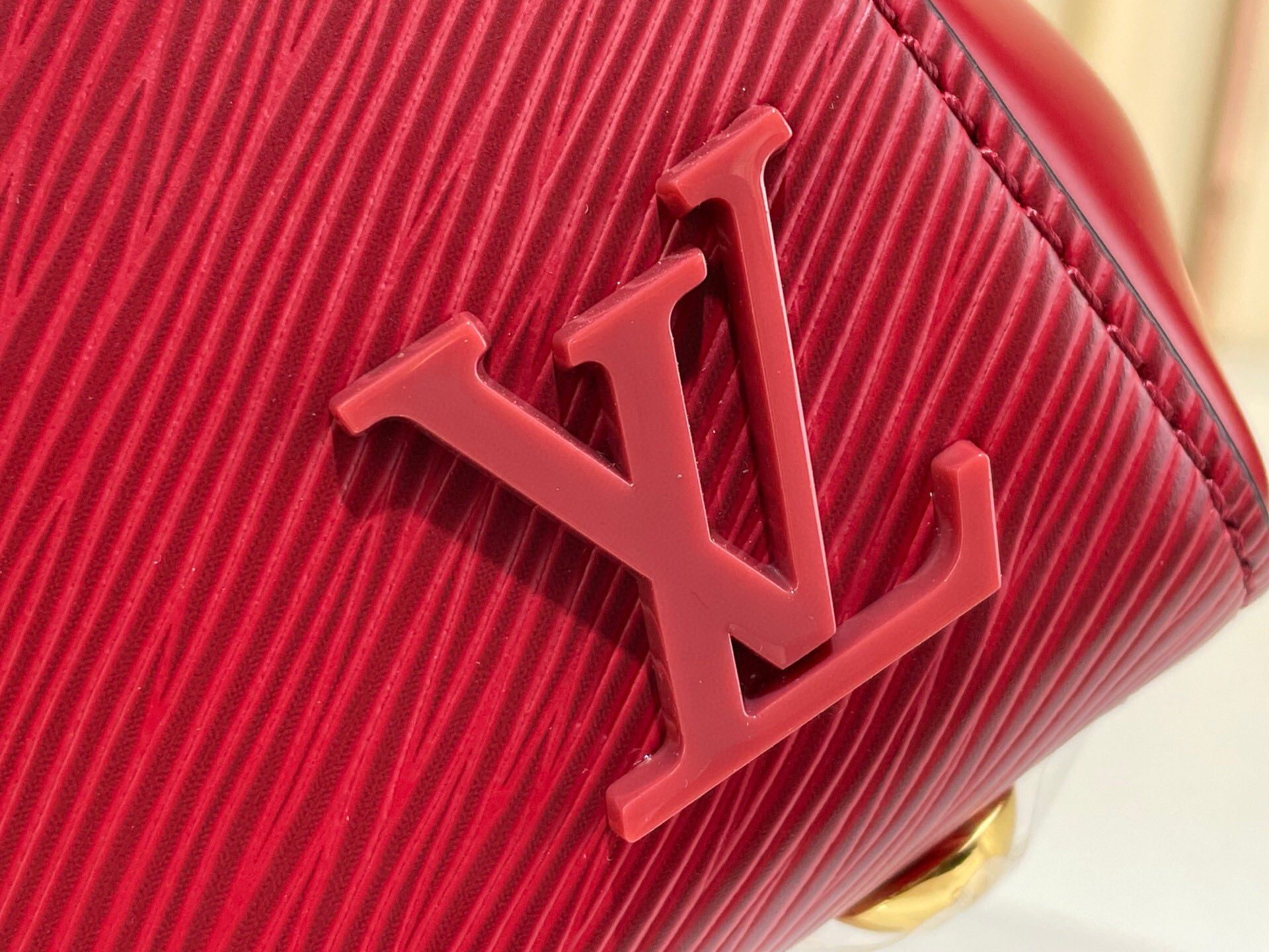 LV Sac Cluny Mini – M15229 Bordo / Epi Dalga Deri