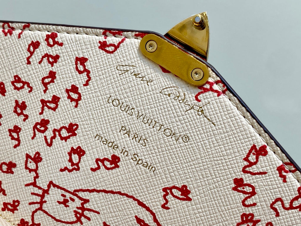 LV M15150 – Monogram “Cat Series” Zincirli Zarf Çanta