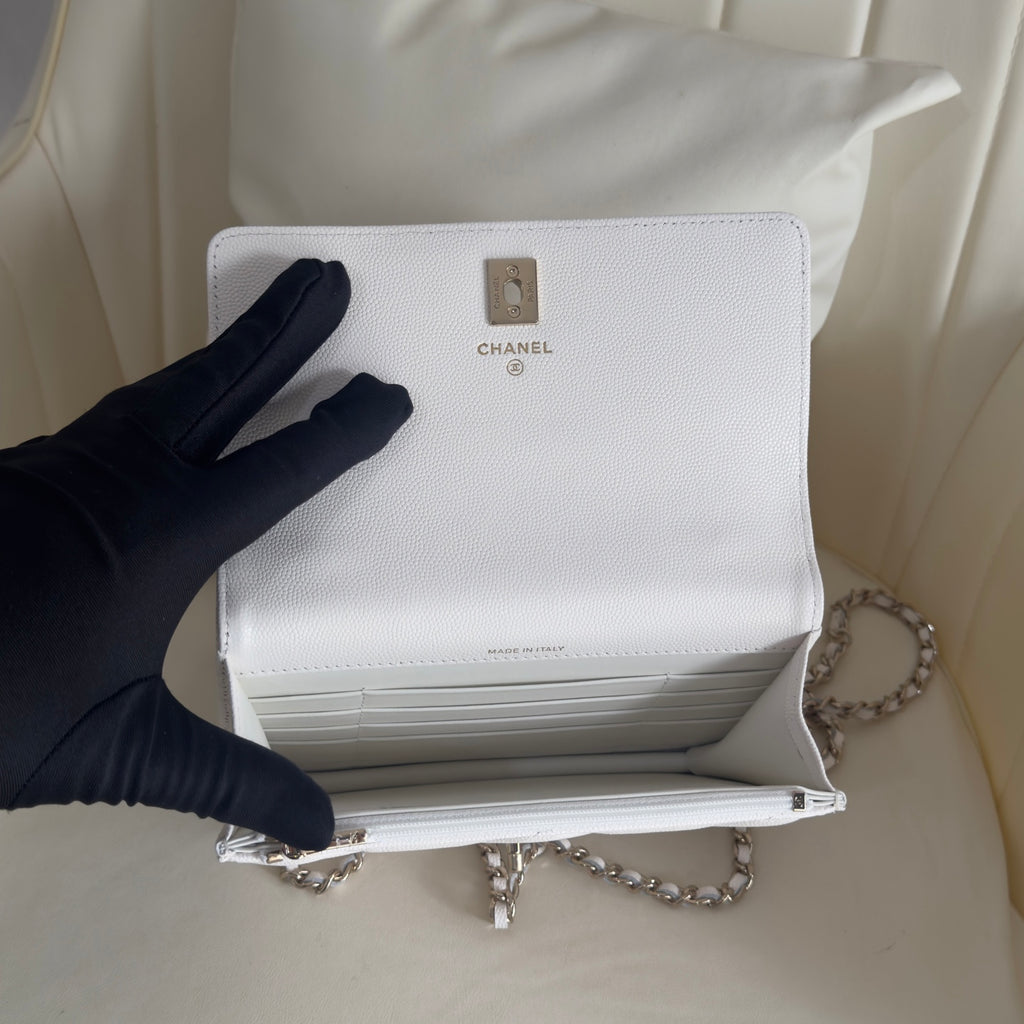 Chanel Trendy CC Top Handle Flap Bag – Caviar Deri / Altın Donanım