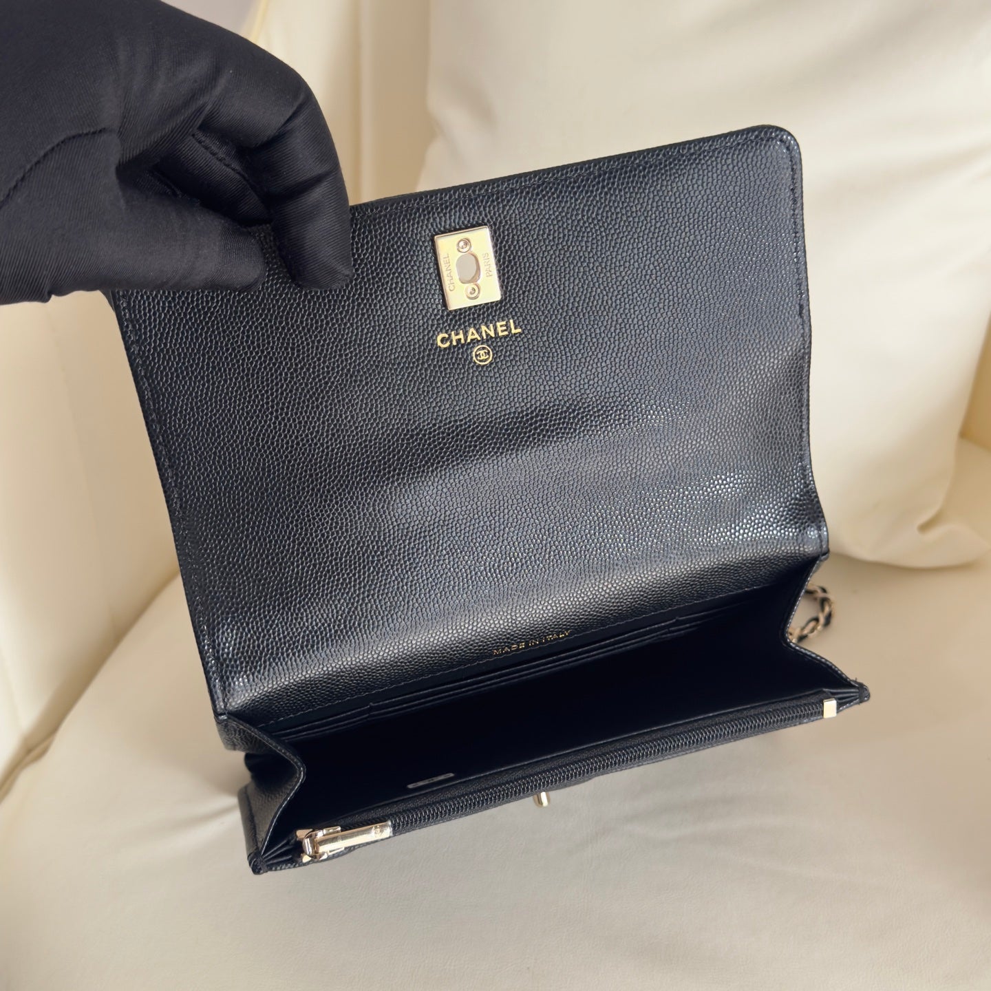 Chanel Trendy CC Top Handle Flap Bag – Caviar Leather / Gold Hardware