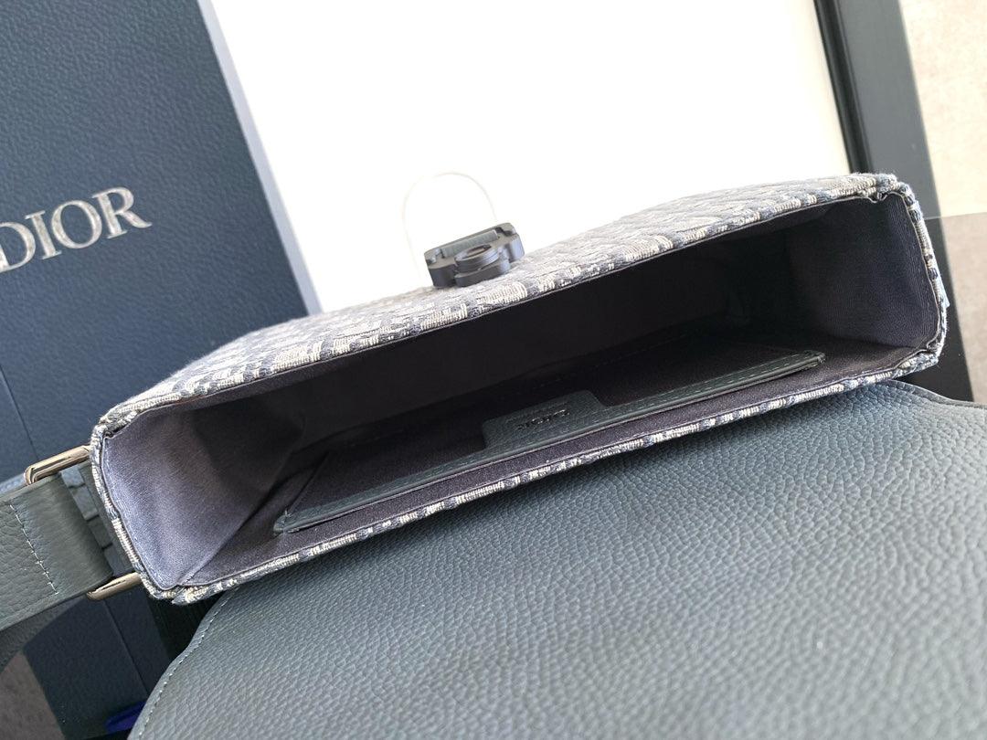 Christian Dior İmzalı Jakarlı Askılı Omuz Çantası - Glimmer of Luxury