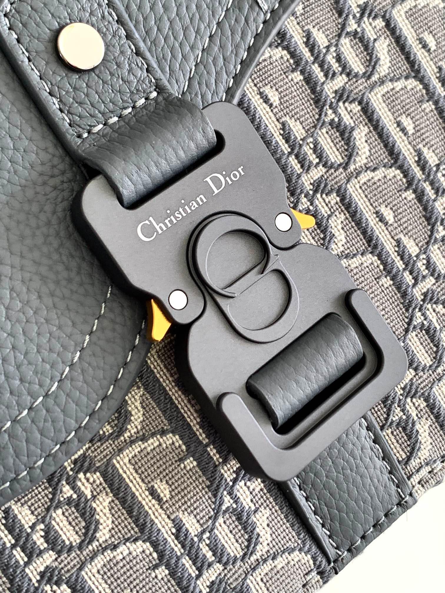 Christian Dior İmzalı Jakarlı Askılı Omuz Çantası - Glimmer of Luxury