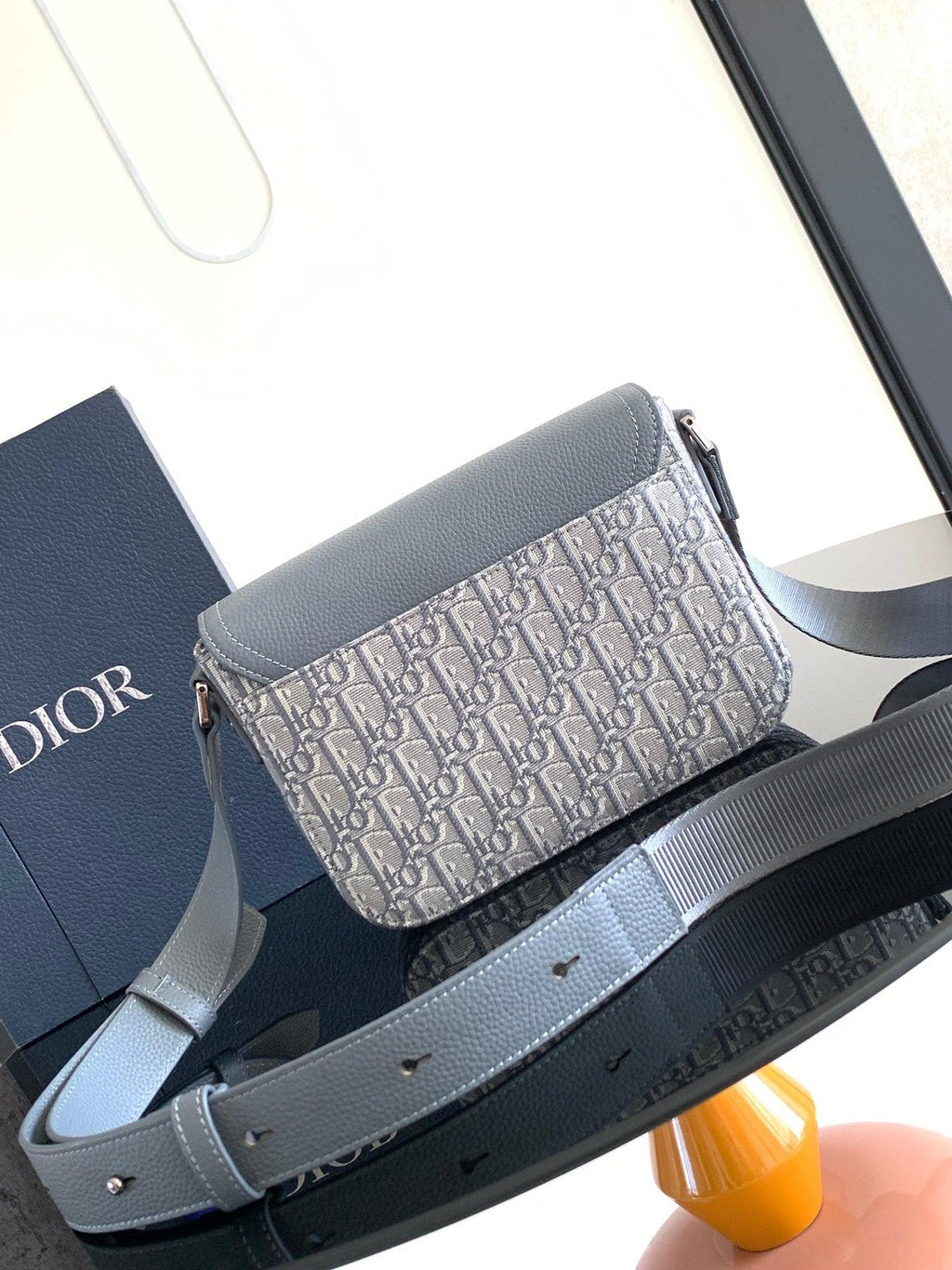 Christian Dior İmzalı Jakarlı Askılı Omuz Çantası - Glimmer of Luxury