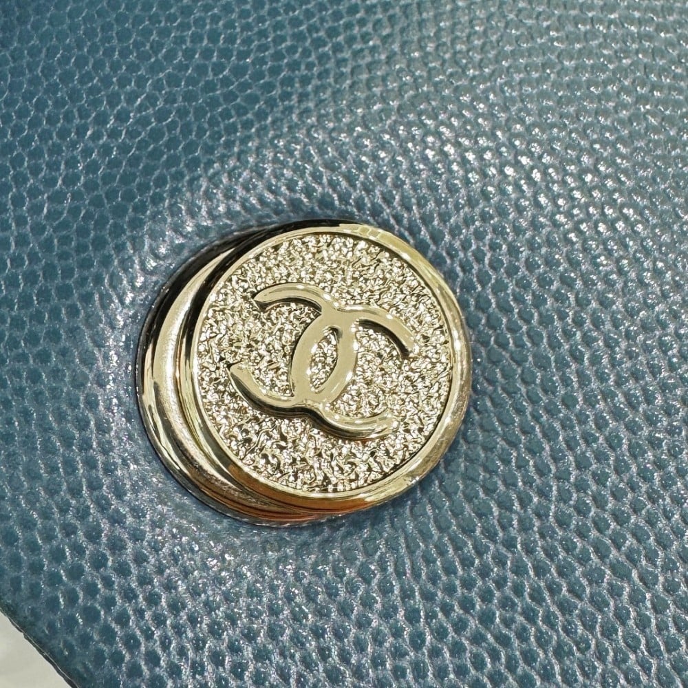 Chanel Mavi Havyar Deri Sırt Çantası - Glimmer of Luxury