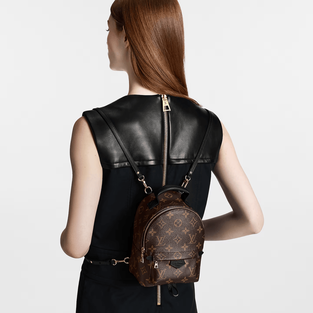 Louis Vuitton Palm Springs Mini Monogram Kanvas Çanta - Glimmer of Luxury