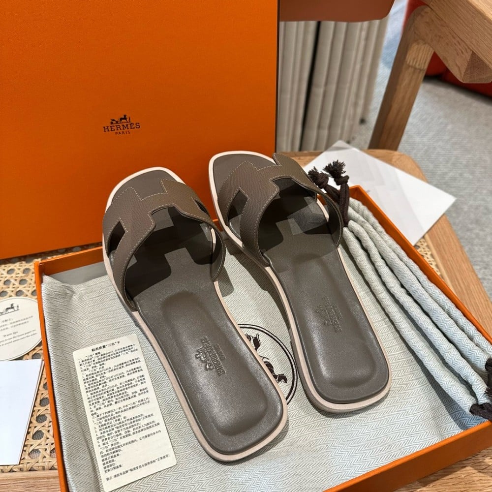 Hermès Oran Sandals Etoupe Epsom Leather