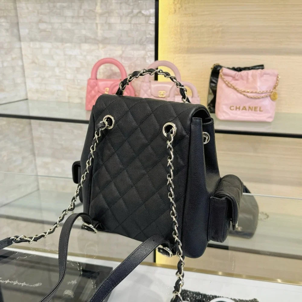 Chanel Siyah Havyar Deri Sırt Çantası - Glimmer of Luxury