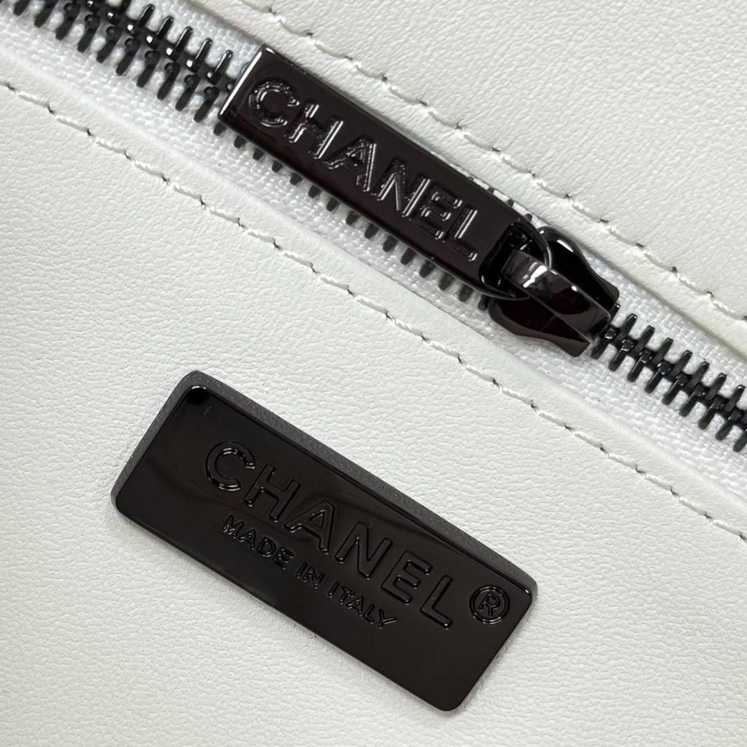 Chanel Sequin CC Küçük Tek Kanatlı Beyaz Siyah - Glimmer of Luxury