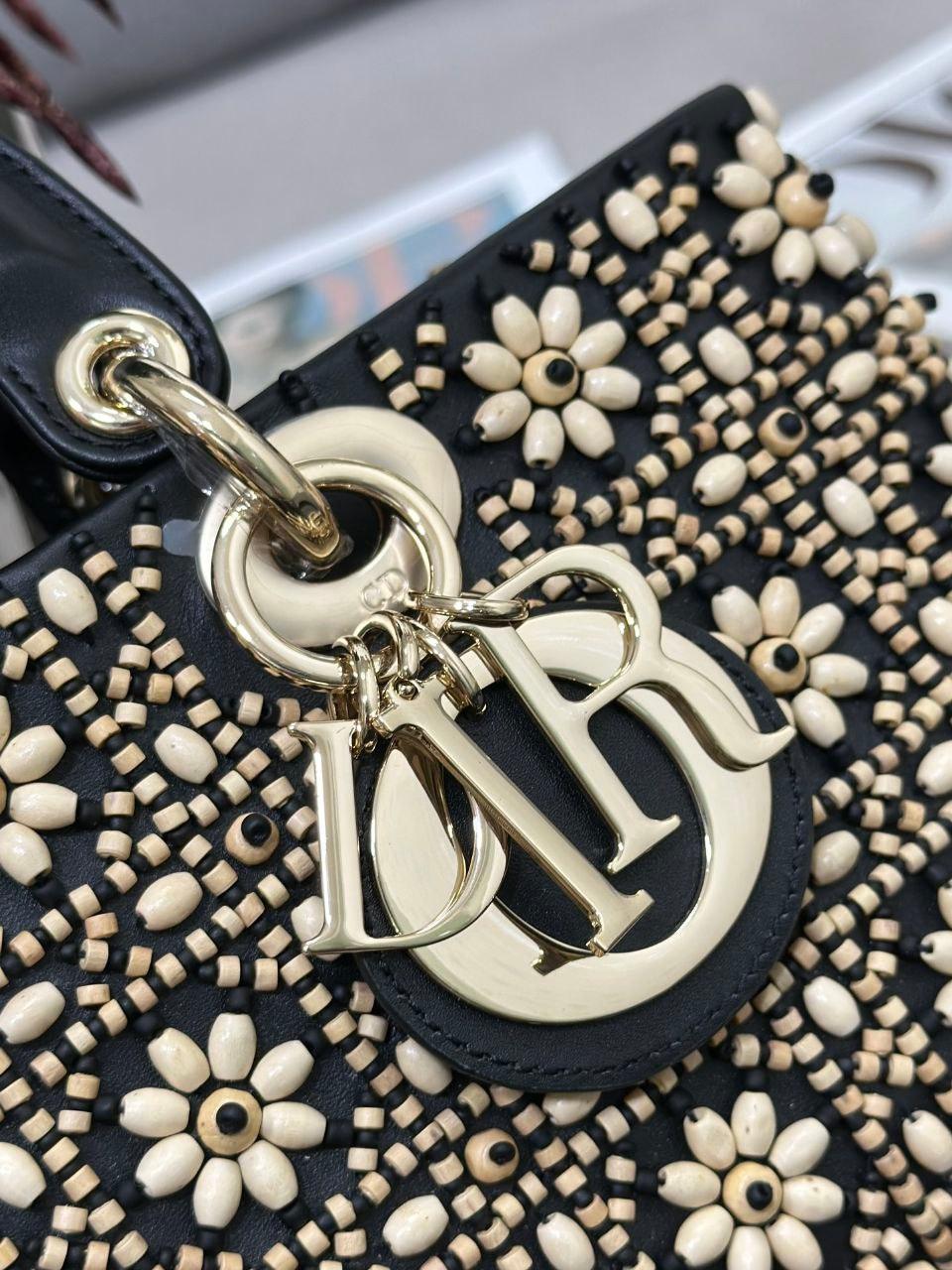 Dior Lady D-Joy Kuzu Derisi Çanta Motif Sınırlı Sayıda Üretim - Glimmer of Luxury
