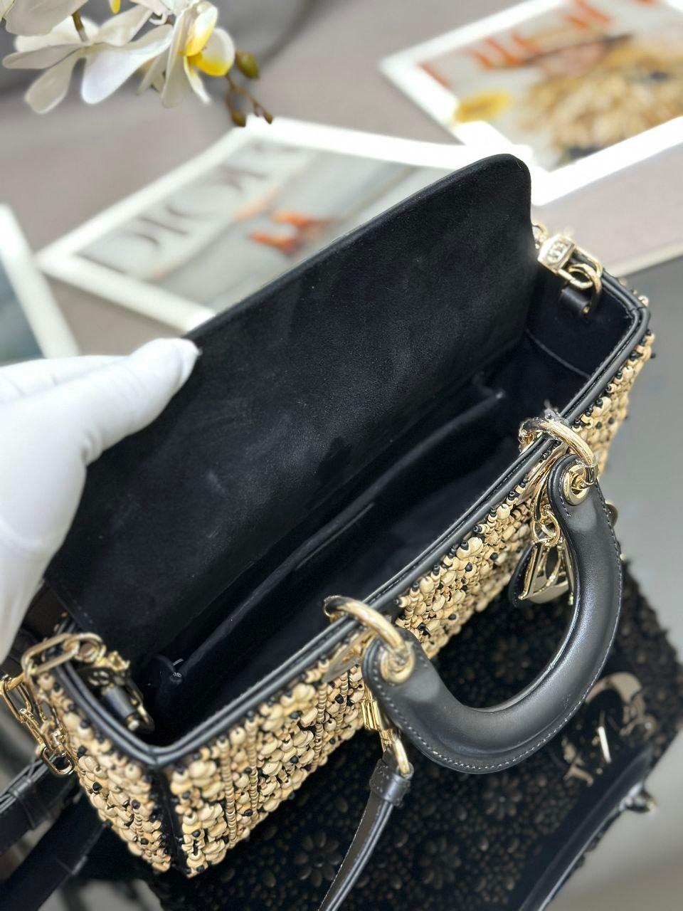 Dior Lady D-Joy Kuzu Derisi Çanta Motif Sınırlı Sayıda Üretim - Glimmer of Luxury