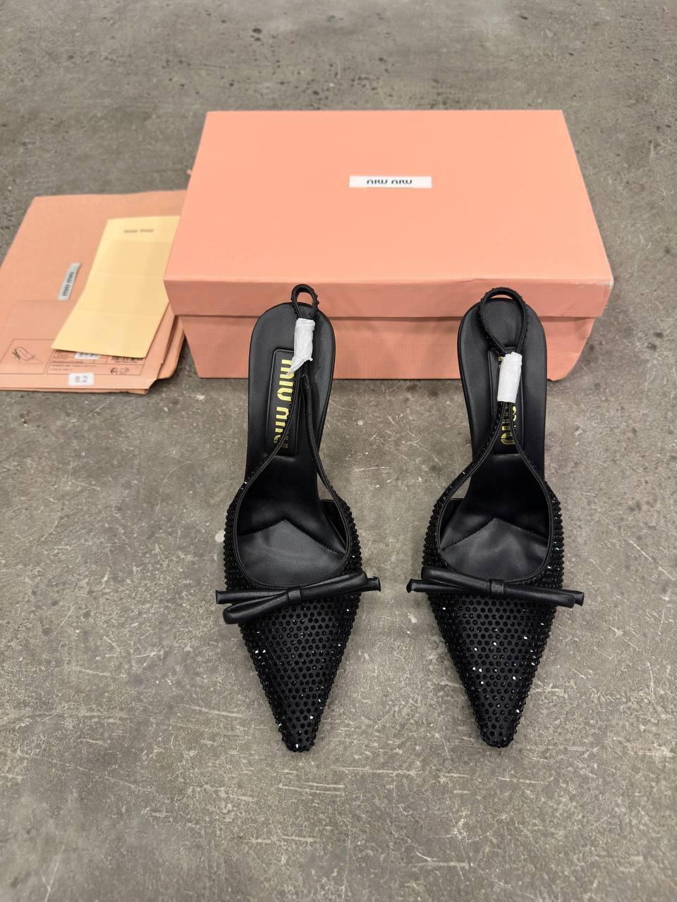 Miu Miu Topuklu Ayakkabı - Glimmer of Luxury