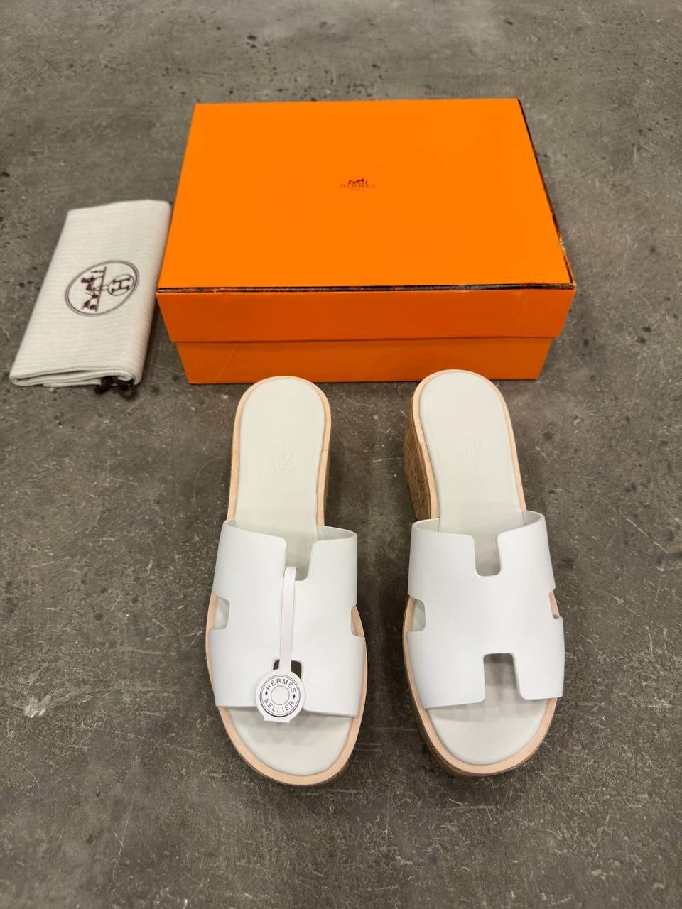 Hermès Eze Sandalet Beyaz - Glimmer of Luxury