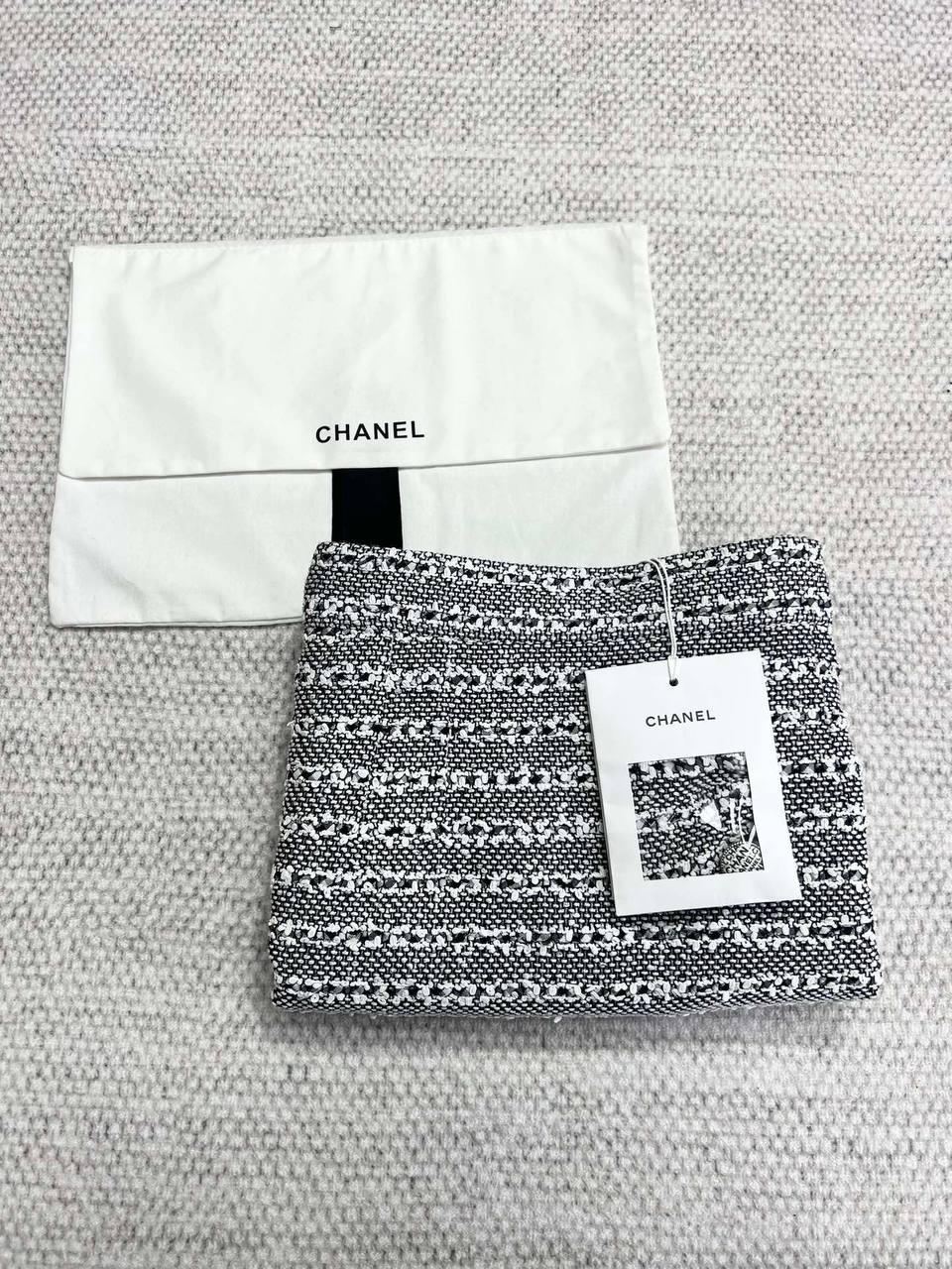 Chanel Orta Uzunlukta Gri Etek - Glimmer of Luxury